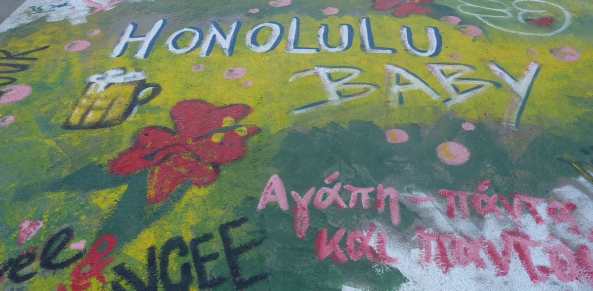 Peinture au sol.