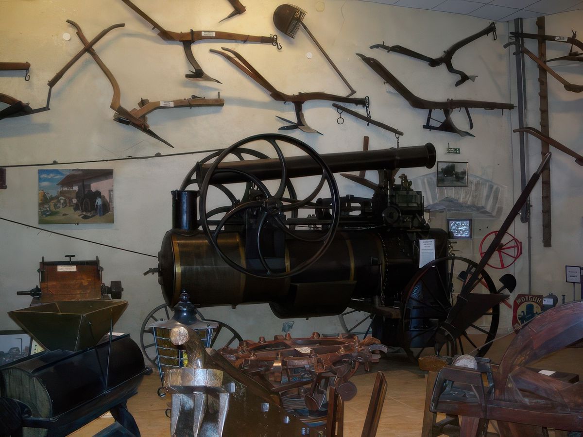 L'autre partie de la moissonneuse batteuse