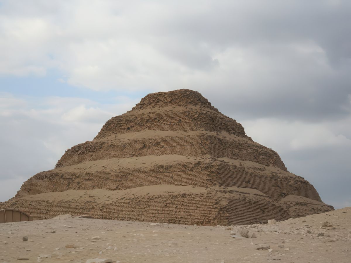 La pyramide à degrés du roi Djeser