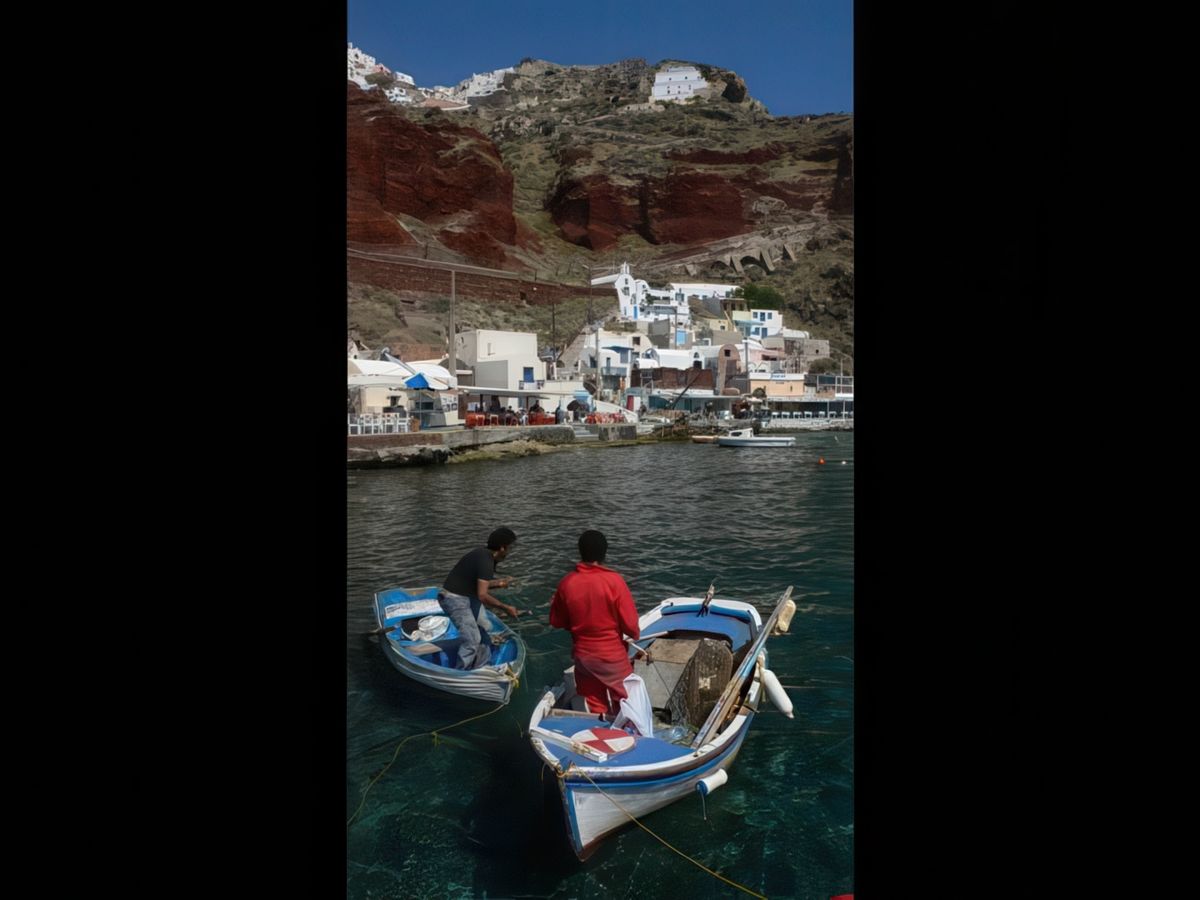 Retour au port d'Oia (Amoudi)