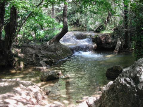 Sillans la Cascade