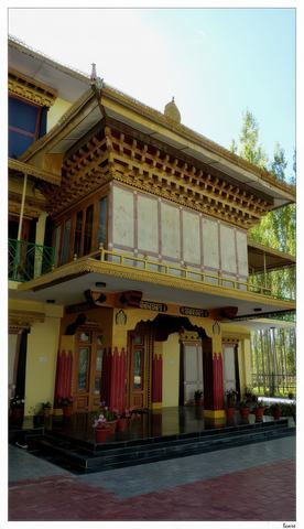 L'entrée de la résidence d'été du dalaï-lama.