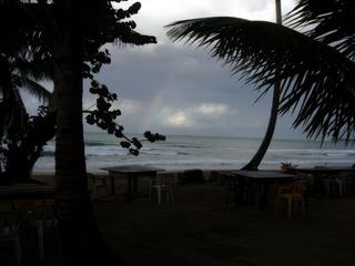Un soir d'orage, plage de Coson "Las Terrenas" République Dominicaine avec un super arc-en-ciel.