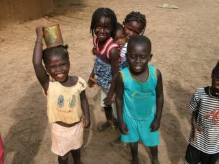 Sourire dans un petit village de moyenne Casamance (Sénégal) ...