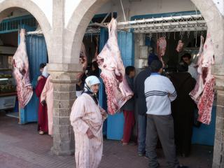 L'étal du boucher à Essaouira (Maroc)