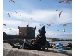 Petite pause bien méritée au retour de la pêche, Essaouira au Maroc.