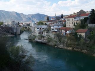 "Stari Most", le Vieux Pont de Mostar (Bosnie-Herzégovine), martyr de la guerre de Bosnie, reconstruit en 2004 à l'identique.