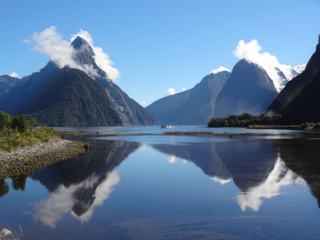 Le fjord de Milford Sound sur l'île du Sud, en Nouvelle-Zélande.
