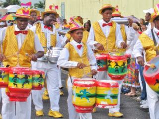 photo Instruments de musique traditionnels de micri