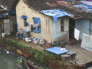 Une porte et une fenêtre à Cochin, en Inde.