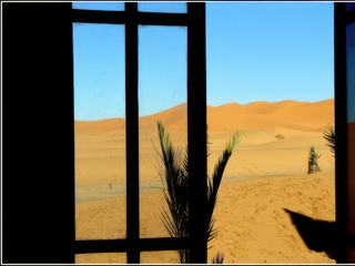 Maroc - Merzouga : "Aux portes du désert"