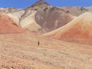 7 novembre 2017: Un des paysages époustouflants, au sens propre comme au sens figuré (alt. 4800m) du nord du Chili, aux confins du Pérou et de la Bolivie, dans la Cordillère des Andes.