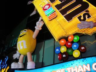 Pour les gourmands, M&M World.