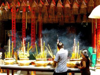 Pagode et encens