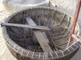 Petit bateau sur les plages de Mui Ne