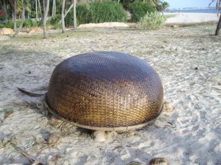 Petits bateaux sur les plages de Mui Ne