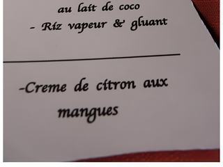 C' est l' heure de passer à table! Déjeuner au restaurant "Couleur Caf" tenu par un français.