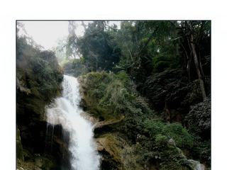 Manque le bruit de la cascade.