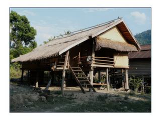 Maison sur pilotis.