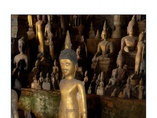 Bouddha debout de style classique de Luang Prabang.
