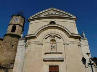 La Tour d'horloge et son campanile datent du XVIIIe siècle.