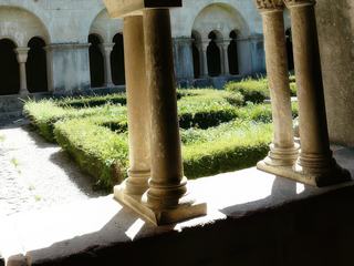 Le jardin du cloître.