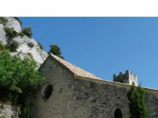 L'église Saint-Denis (XIIe siècle) de Seguret.
