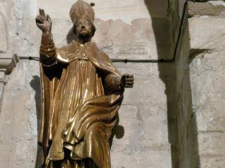 Saint Denis.