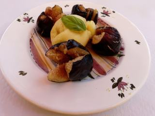 Figues fraîches rôties et sorbet à la pêche, un régal!