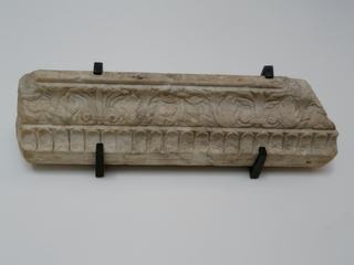 Musée archéologique Théo-Desplans. Fragment de décorations.