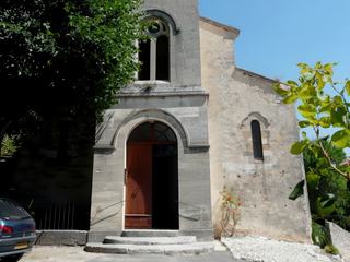 L'église Saint-Pierre d’origine romane réaménagée à plusieurs époques.