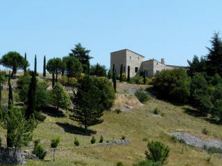 Demeure et son jardin provençal.
