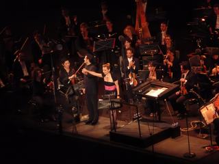 Ils ont eu bien du mérite à chanter ce soir là, le mistral ...