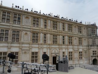 L'admirable façade François Ier est un des plus bel exemple architectural de la Renaissance dans cette région.