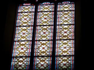 Vitrail de la collégiale Saint sauveur.