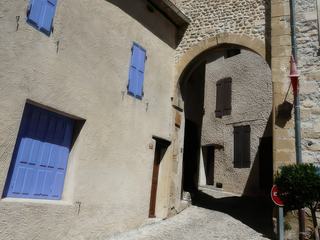 Balade à travers les ruelles de Vinsobres.