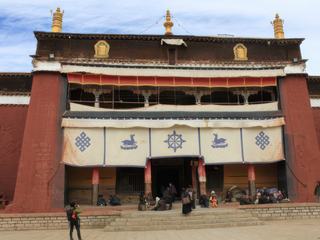 Monastère de Pelkor Chode, salle d'assemblée