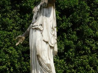 Une des nombreuses statues des jardins de Boboli.
