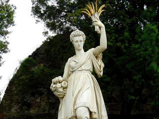 L'Abondance.
