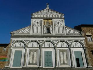 La Basilique San Miniato al Monte, située dans le quartier de l'Oltrarno, est un basilique élevée en hommage au premier martyr de la ville, saint Minias, enseveli à cet emplacement au IIIe.siècle, lieux que Charlemagne visita lors d'un pèlerinage. Depuis 1373, ce monument est devenu église et couvent des Olivétains.