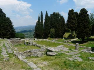 Vestiges du temple étrusque de Fiesole.