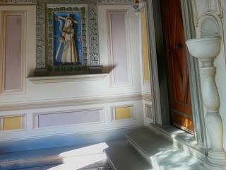 Le Christ portant la croix, d'Andrea della Robbia.