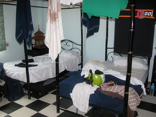 Une des chambre du site, bien rangée.