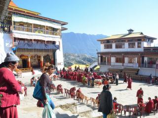 Visite des familles des moines au monastère de tawang