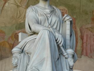 Statue.