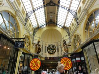 Roayl Arcade, détail de l'horloge Gaunt