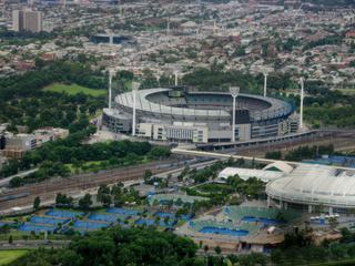 MCG ou Melbourne Cricket Ground, le stade de cricket vu de Eureka Tower.