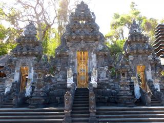 Goa Lawah