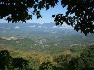 LUANG PRABANG VU DE LA ROUTE DE VIENTIANE