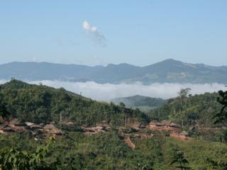 VILLAGE HMONGS